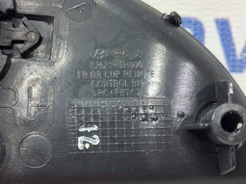 Ручка двери внутренняя правая Ceed 2006-2012 ED 1.6 diesel D4FB Ручка двери внутренняя правая Ceed 2006-2012 ED 1.6 diesel D4FB