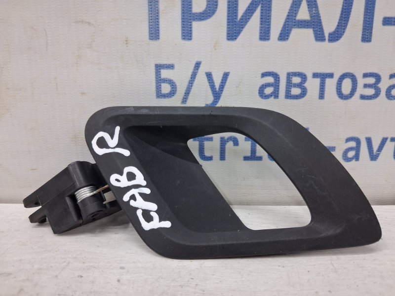 Запчасть ручка двери внутренняя правая Skoda Fabia 2007-2014 5J 1.4 diesel 5J0837226 9B9 Б/У Ручка двери внутренняя правая Skoda Fabia 2007-2014 5J 1.4 diesel 5J0837226 9B9 Б/У