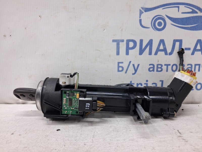 Запчасть замок зажигания Chevrolet Epica 2006-2013 V250 2.5 бензин X25D1 96813610 Б/У Замок зажигания Chevrolet Epica 2006-2013 V250 2.5 бензин X25D1 96813610 Б/У