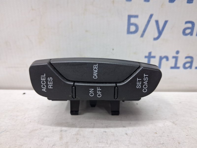 Запчасть кнопки руля Chevrolet Epica 2006-2013 V250 2.5 бензин X25D1 96645143 Б/У Кнопки руля Chevrolet Epica 2006-2013 V250 2.5 бензин X25D1 96645143 Б/У