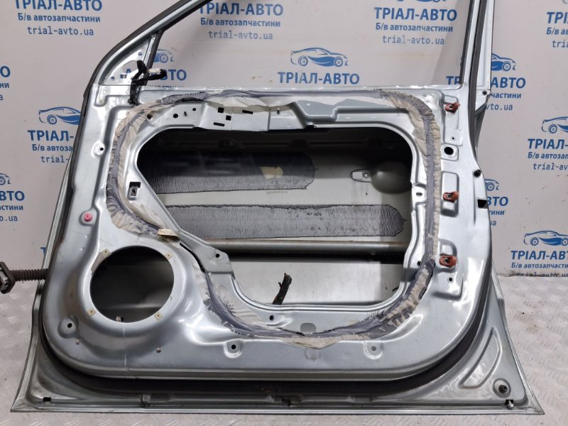 Дверь передняя правая Tucson 2004-2009 JM 2.0 diesel D4EA Дверь передняя правая Tucson 2004-2009 JM 2.0 diesel D4EA