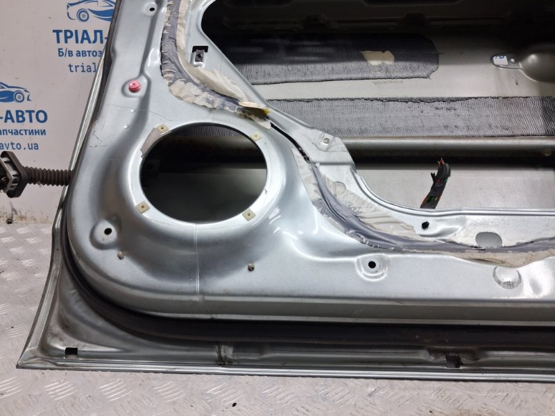 Дверь передняя правая Tucson 2004-2009 JM 2.0 diesel D4EA Дверь передняя правая Tucson 2004-2009 JM 2.0 diesel D4EA