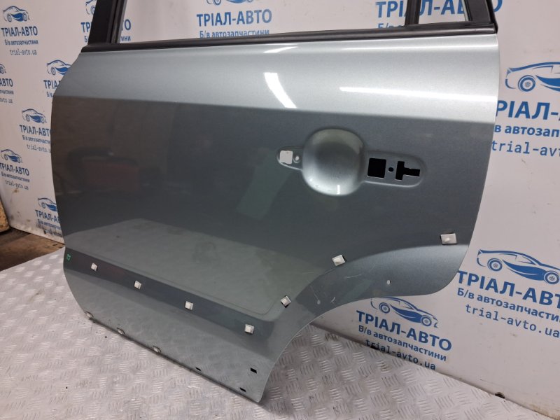Дверь задняя левая Hyundai Tucson JM 2.0 diesel D4EA Дверь задняя левая Hyundai Tucson JM 2.0 diesel D4EA