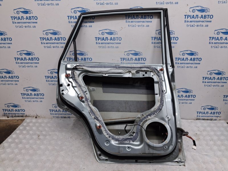Дверь задняя левая Tucson 2004-2009 JM 2.0 diesel D4EA Дверь задняя левая Tucson 2004-2009 JM 2.0 diesel D4EA