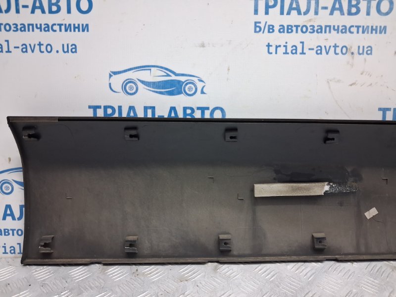 Накладка двери передняя левая Tucson 2004-2009 JM 2.0 diesel D4EA Накладка двери передняя левая Tucson 2004-2009 JM 2.0 diesel D4EA