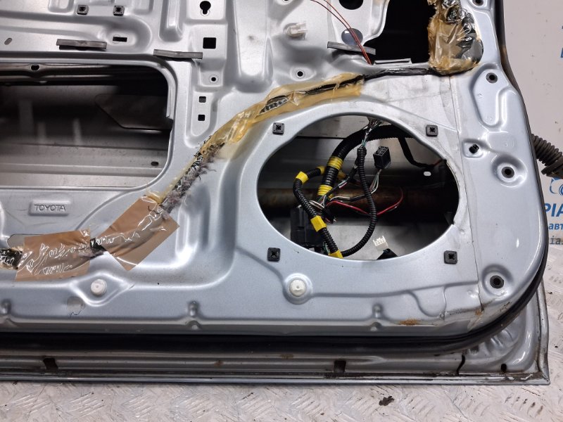 Дверь передняя левая RX 350 2003-2009 XU30 3.5 Бензин 2GRFE Дверь передняя левая RX 350 2003-2009 XU30 3.5 Бензин 2GRFE