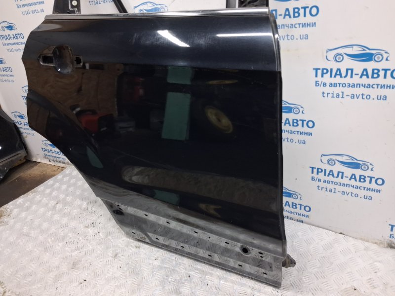 Дверь задняя правая Ford Kuga CBS 2.0 diesel Дверь задняя правая Ford Kuga CBS 2.0 diesel