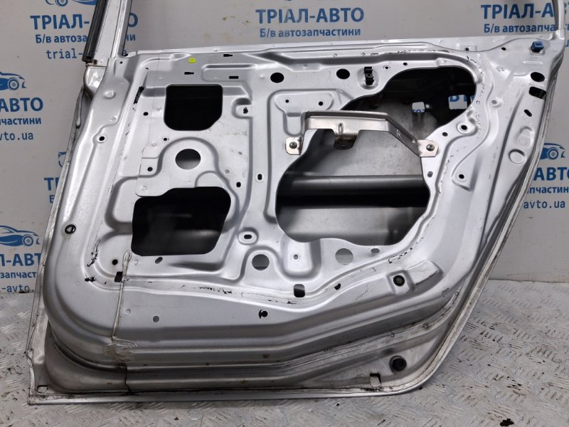 Дверь задняя правая Lancer 2003-2009 9 1.6 Бензин 4G18 Дверь задняя правая Lancer 2003-2009 9 1.6 Бензин 4G18