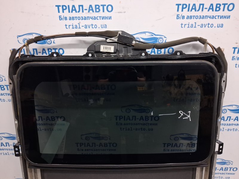 Люк в сборе Hyundai Tucson JM 2.0 diesel D4EA Люк в сборе Hyundai Tucson JM 2.0 diesel D4EA