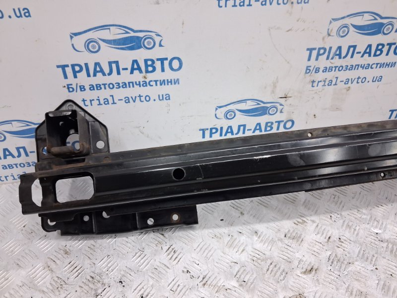 Усилитель бампера передний Hyundai Tucson JM 2.0 diesel D4EA Усилитель бампера передний Hyundai Tucson JM 2.0 diesel D4EA