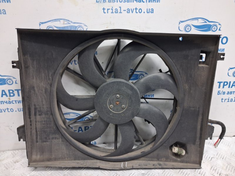Запчасть диффузор с вентилятором радиатора Hyundai Tucson 2004-2009 JM 2.0 diesel D4EA 253802EXXX Б/У Диффузор с вентилятором радиатора Hyundai Tucson 2004-2009 JM 2.0 diesel D4EA 253802EXXX Б/У