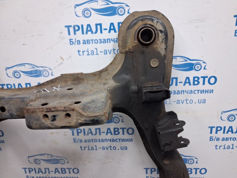 Балка передней подвески Tucson 2004-2009 JM 2.0 diesel D4EA Балка передней подвески Tucson 2004-2009 JM 2.0 diesel D4EA