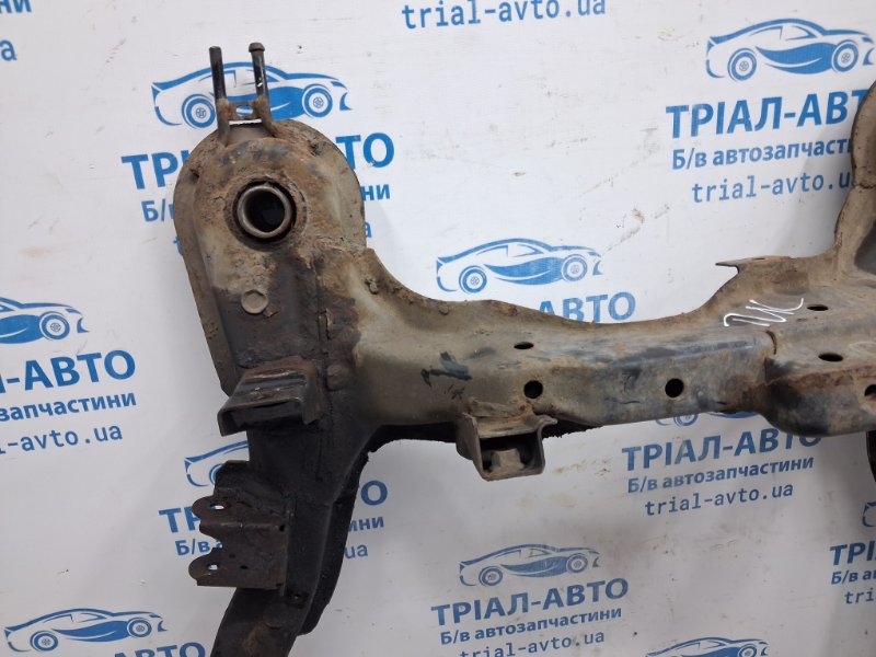 Балка передней подвески Hyundai Tucson JM 2.0 diesel D4EA Балка передней подвески Hyundai Tucson JM 2.0 diesel D4EA