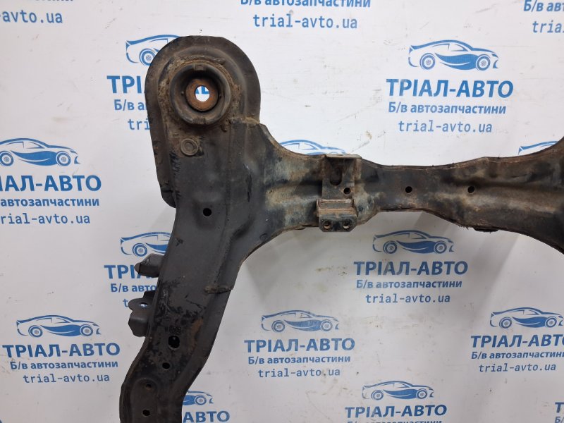 Балка передней подвески Tucson 2004-2009 JM 2.0 diesel D4EA Балка передней подвески Tucson 2004-2009 JM 2.0 diesel D4EA
