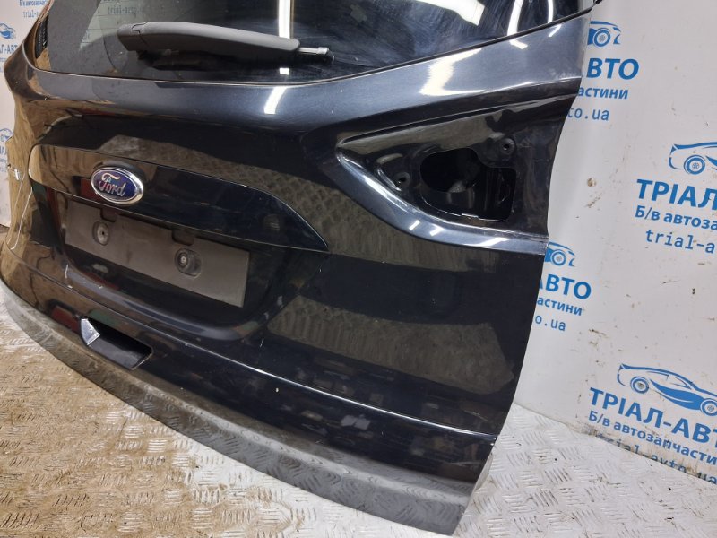 Крышка багажника Ford Kuga CBS 2.0 diesel Крышка багажника Ford Kuga CBS 2.0 diesel
