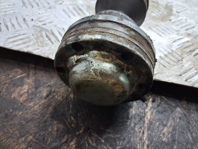 Вал карданный Kuga 2011-2019 CBS 2.0 diesel Вал карданный Kuga 2011-2019 CBS 2.0 diesel
