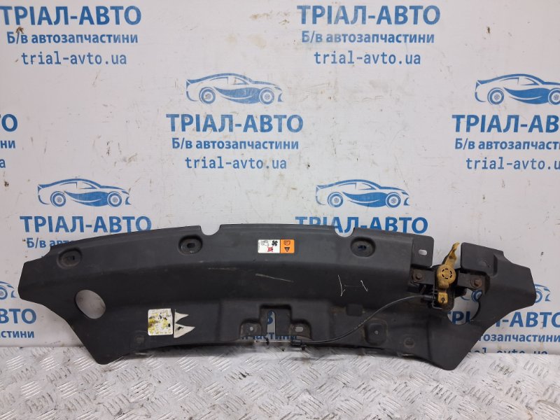 Запчасть накладка передней панели Ford Kuga 2011-2019 CBS 2.0 diesel 1788567 Б/У Накладка передней панели Ford Kuga 2011-2019 CBS 2.0 diesel 1788567 Б/У