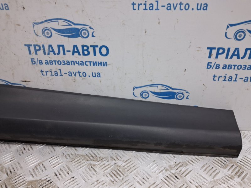 Накладка двери передняя правая Mazda CX 5 KE 2.2 diesel Накладка двери передняя правая Mazda CX 5 KE 2.2 diesel