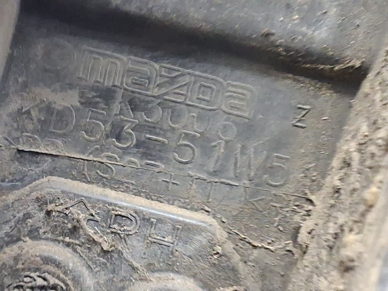 Накладка крыла задняя правая CX 5 2011-2017 KE 2.2 diesel Накладка крыла задняя правая CX 5 2011-2017 KE 2.2 diesel
