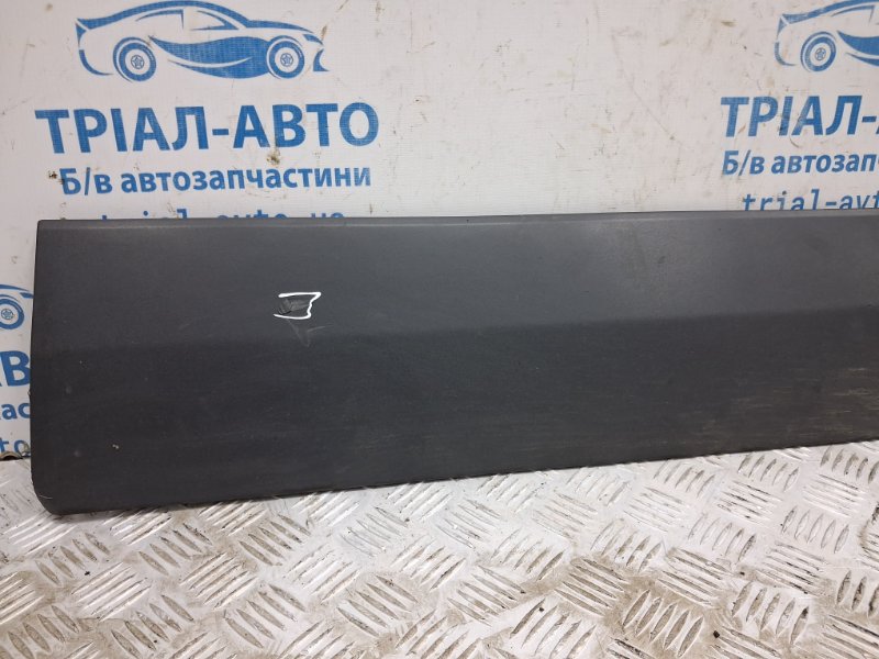 Накладка двери передняя правая Kuga 2011-2019 CBS 2.0 diesel Накладка двери передняя правая Kuga 2011-2019 CBS 2.0 diesel