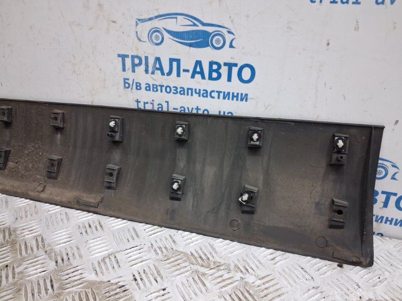 Накладка двери передняя правая Kuga 2011-2019 CBS 2.0 diesel Накладка двери передняя правая Kuga 2011-2019 CBS 2.0 diesel