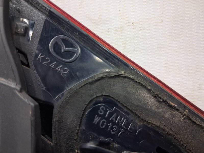 Фонарь задний внутренний правый CX 5 2011-2017 KE 2.2 diesel Фонарь задний внутренний правый CX 5 2011-2017 KE 2.2 diesel