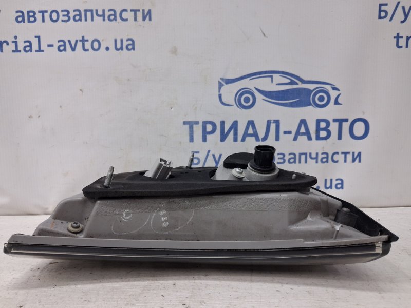 Фонарь задний внутренний правый RX 350 2003-2009 XU30 3.5 Бензин 2GRFE Фонарь задний внутренний правый RX 350 2003-2009 XU30 3.5 Бензин 2GRFE