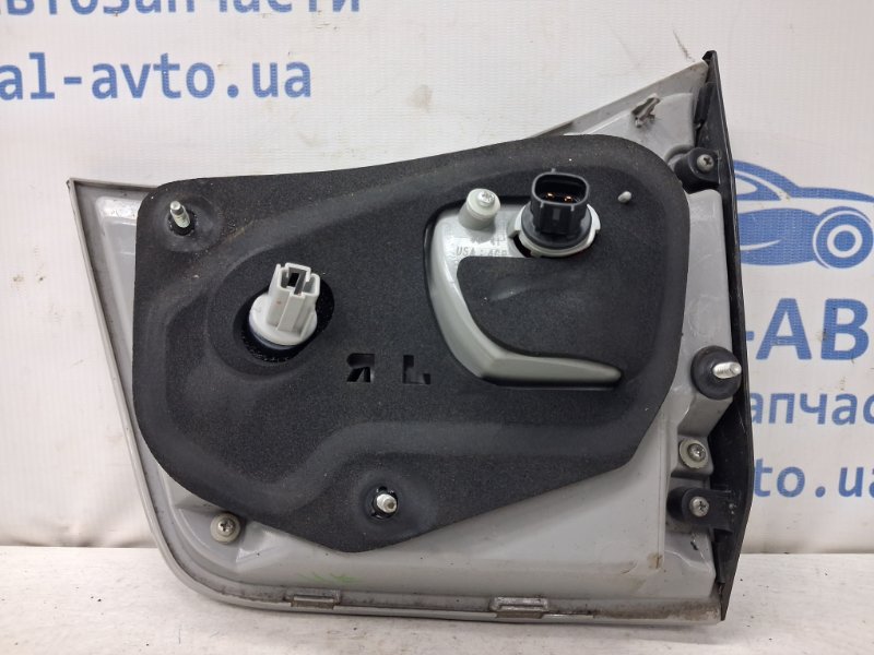 Фонарь задний внутренний левый RX 350 2003-2009 XU30 3.5 Бензин 2GRFE Фонарь задний внутренний левый RX 350 2003-2009 XU30 3.5 Бензин 2GRFE