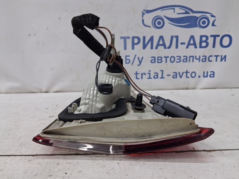Фонарь задний внутренний левый Ford Kuga CBS 2.0 diesel Фонарь задний внутренний левый Ford Kuga CBS 2.0 diesel