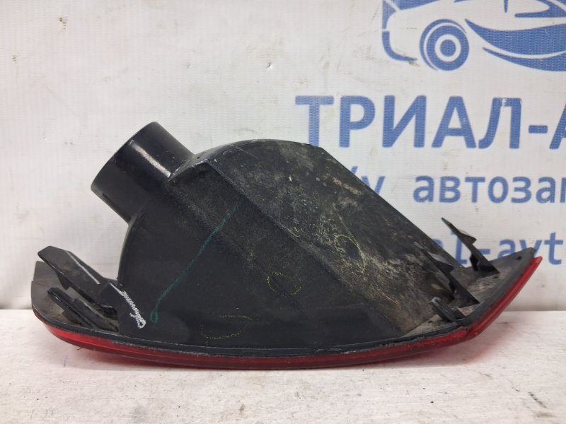 Катафот правый Ford Kuga CBS 2.0 diesel Катафот правый Ford Kuga CBS 2.0 diesel