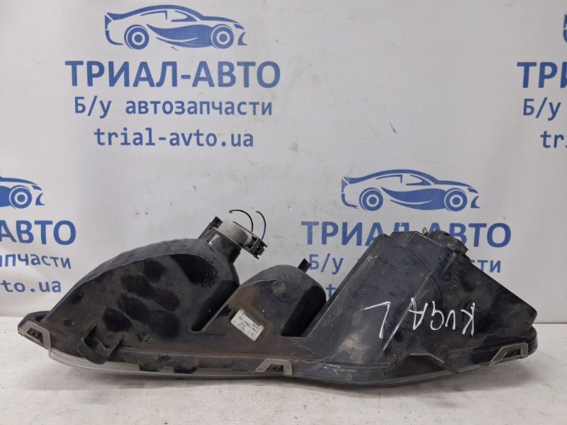 Фара противотуманная левая Kuga 2011-2019 CBS 2.0 diesel Фара противотуманная левая Kuga 2011-2019 CBS 2.0 diesel