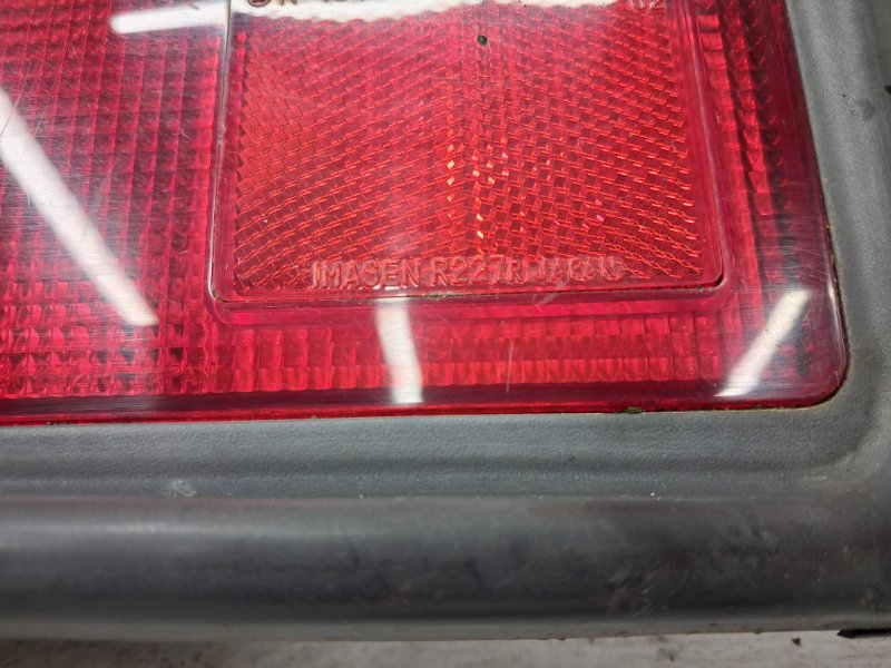 Катафот правый Mitsubishi Pajero Sport K9 2.5 Diesel 4D56 Катафот правый Mitsubishi Pajero Sport K9 2.5 Diesel 4D56