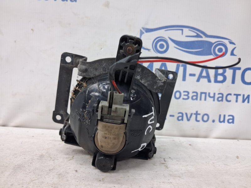 Фара противотуманная правая Tucson 2004-2009 JM 2.0 diesel D4EA Фара противотуманная правая Tucson 2004-2009 JM 2.0 diesel D4EA