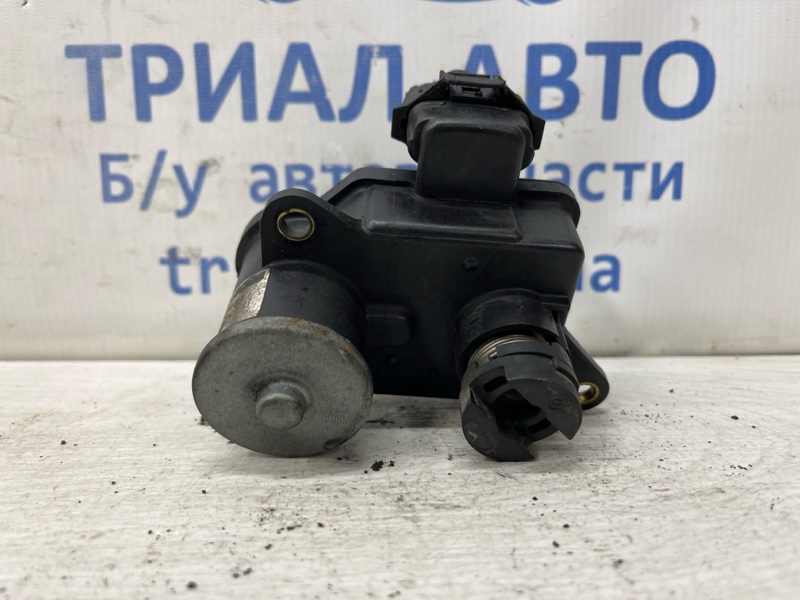 Запчасть привод заслонки впускного коллектора Hyundai Tucson 2004-2009 JM 2.0 diesel D4EA 2838127400 Б/У Привод заслонки впускного коллектора Hyundai Tucson 2004-2009 JM 2.0 diesel D4EA 2838127400 Б/У