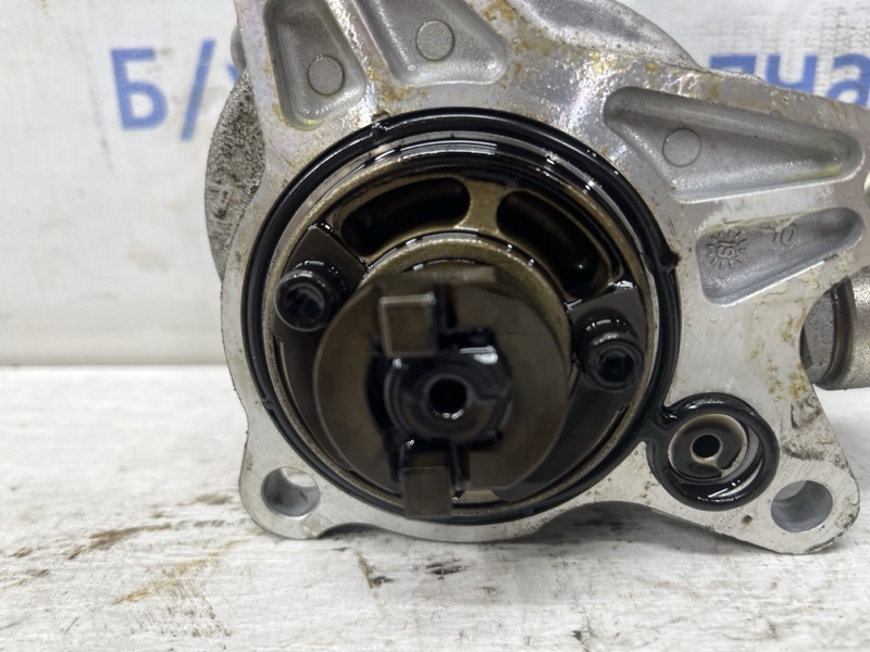 Насос вакуумный Mazda CX 5 KE 2.2 diesel Насос вакуумный Mazda CX 5 KE 2.2 diesel