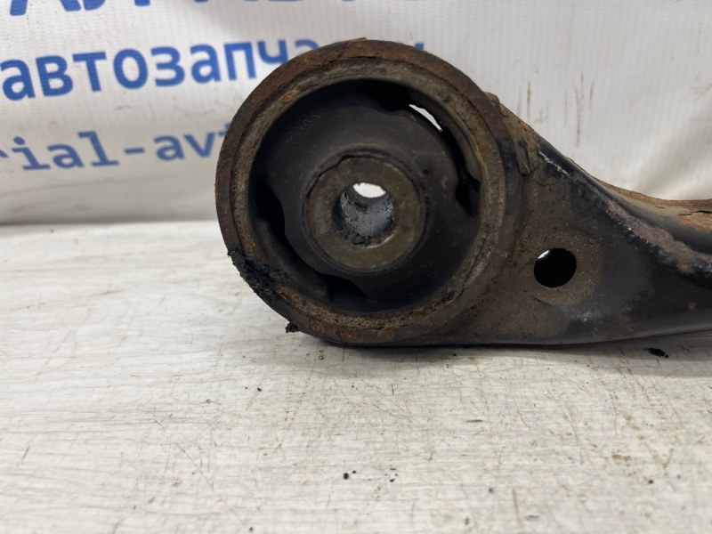 Рычаг передний нижний правый Hyundai Tucson JM 2.0 diesel D4EA Рычаг передний нижний правый Hyundai Tucson JM 2.0 diesel D4EA