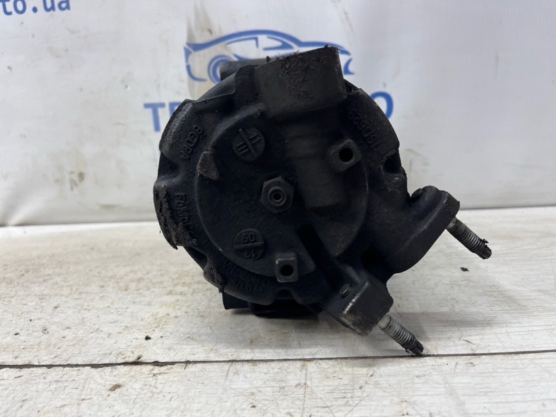 Компрессор кондиционера Kuga 2011-2019 CBS 2.0 diesel Компрессор кондиционера Kuga 2011-2019 CBS 2.0 diesel