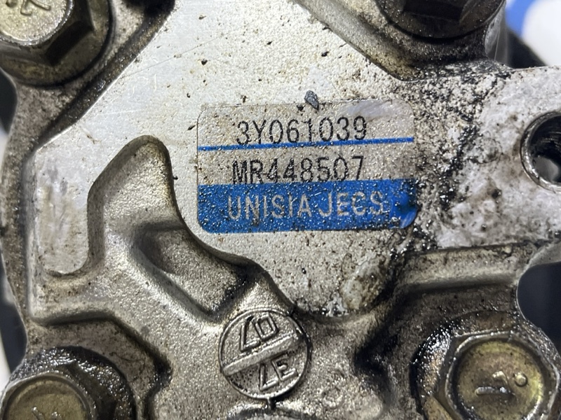 Насос ГУ Pajero Sport 1996-2008 K9 2.5 Diesel 4D56 Насос ГУ Pajero Sport 1996-2008 K9 2.5 Diesel 4D56