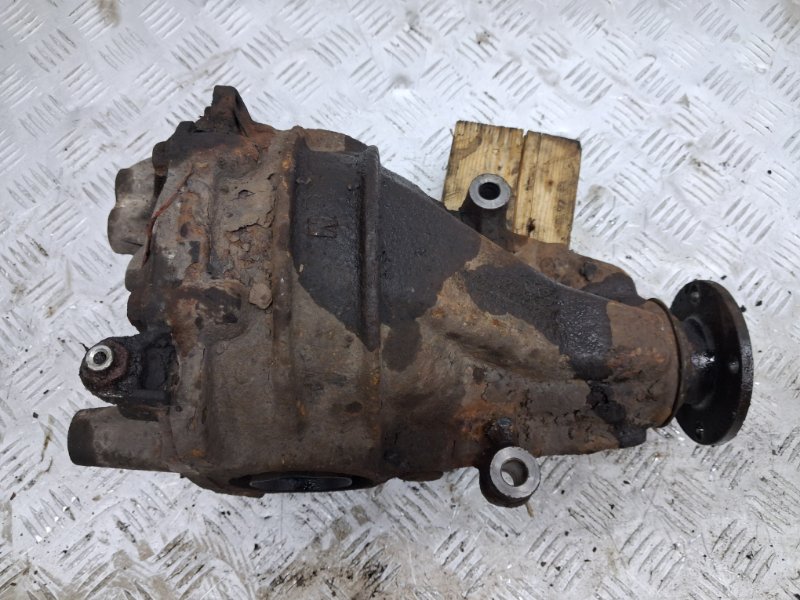 Редуктор задний RX 350 2003-2009 XU30 3.5 Бензин 2GRFE Редуктор задний RX 350 2003-2009 XU30 3.5 Бензин 2GRFE