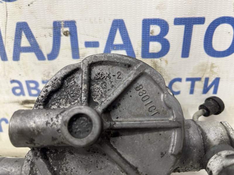 Вакуумная помпа генератора Pajero Sport 1996-2008 K9 2.5 Diesel 4D56 Вакуумная помпа генератора Pajero Sport 1996-2008 K9 2.5 Diesel 4D56