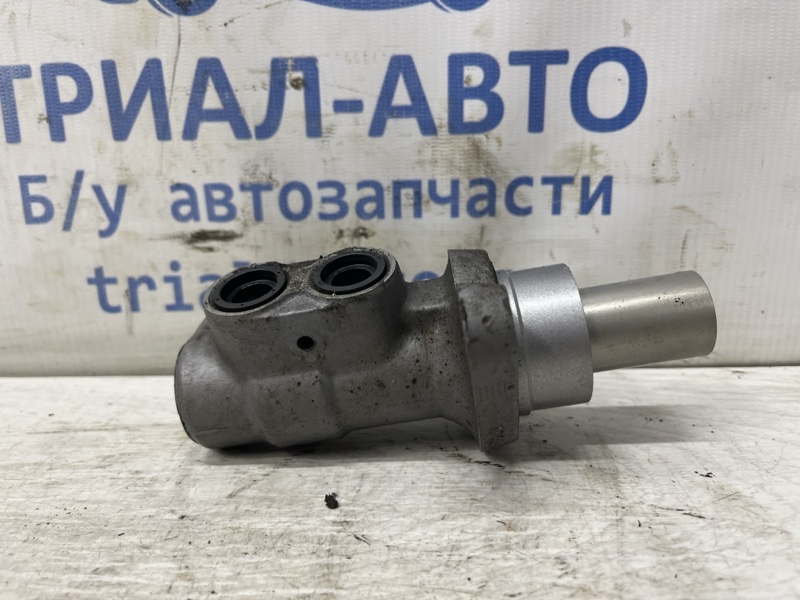 Тормозной цилиндр главный Ford Kuga CBS 2.0 diesel Тормозной цилиндр главный Ford Kuga CBS 2.0 diesel
