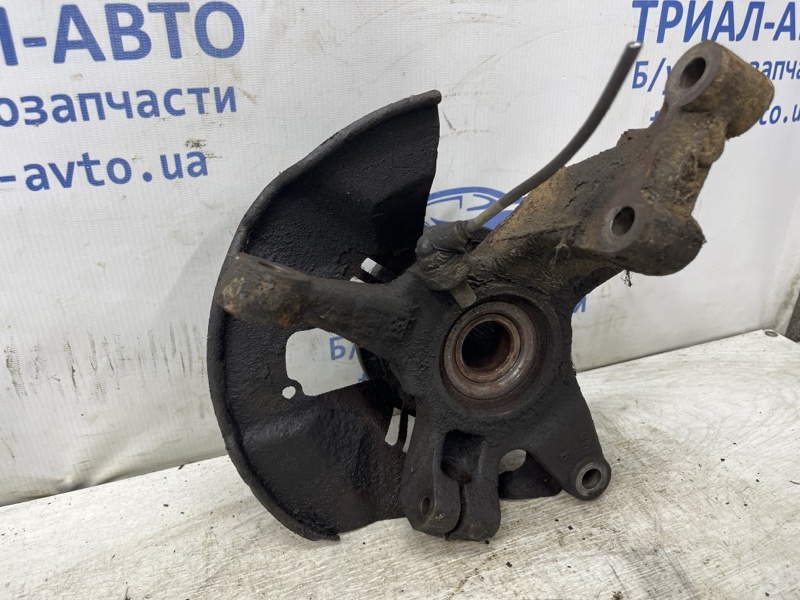 Кулак поворотный левый со ступицей Mazda CX 7 ER 2.2 дизель MZR-CD Кулак поворотный левый со ступицей Mazda CX 7 ER 2.2 дизель MZR-CD