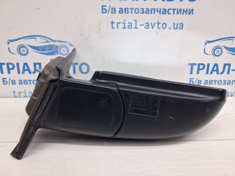 Зеркало правое Tucson 2004-2009 JM 2.0 diesel D4EA Зеркало правое Tucson 2004-2009 JM 2.0 diesel D4EA