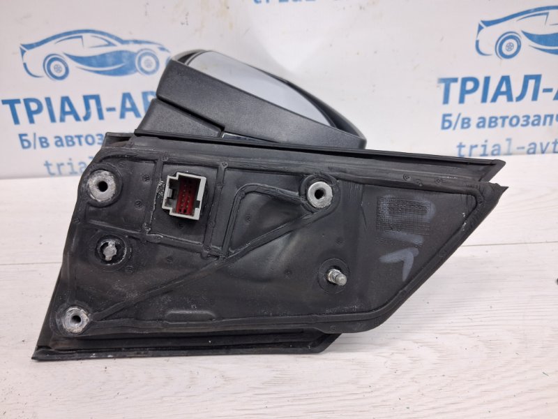 Зеркало левое Kuga 2011-2019 CBS 2.0 diesel Зеркало левое Kuga 2011-2019 CBS 2.0 diesel
