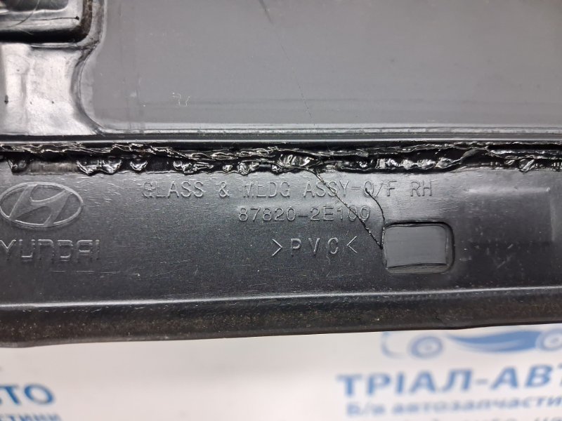 Стекло в кузов заднее правое Tucson 2004-2009 JM 2.0 diesel D4EA Стекло в кузов заднее правое Tucson 2004-2009 JM 2.0 diesel D4EA
