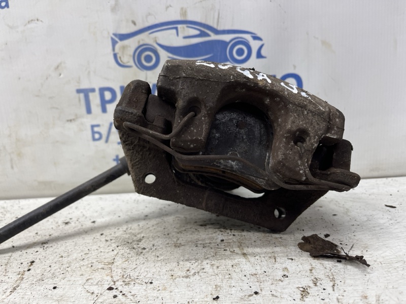 Суппорт задний левый Kuga 2011-2019 CBS 2.0 diesel Суппорт задний левый Kuga 2011-2019 CBS 2.0 diesel