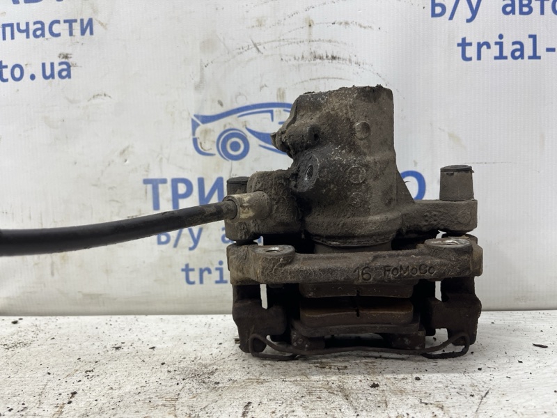 Суппорт задний правый Ford Kuga CBS 2.0 diesel Суппорт задний правый Ford Kuga CBS 2.0 diesel