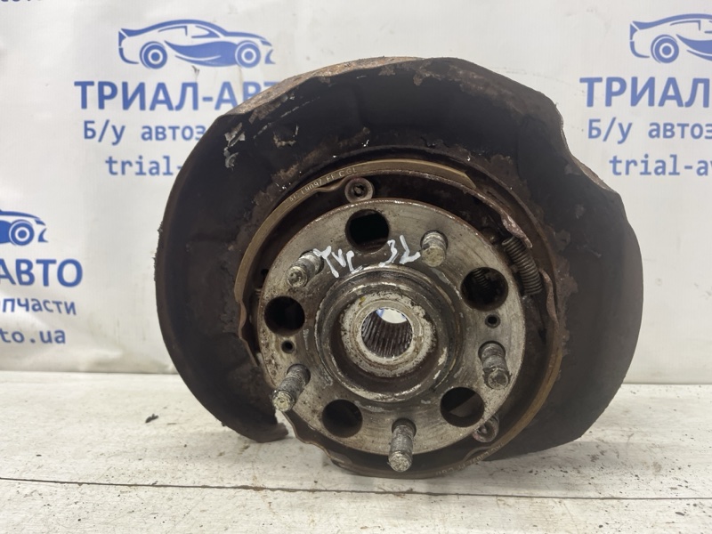 Цапфа задняя левая Tucson 2004-2009 JM 2.0 diesel D4EA Цапфа задняя левая Tucson 2004-2009 JM 2.0 diesel D4EA