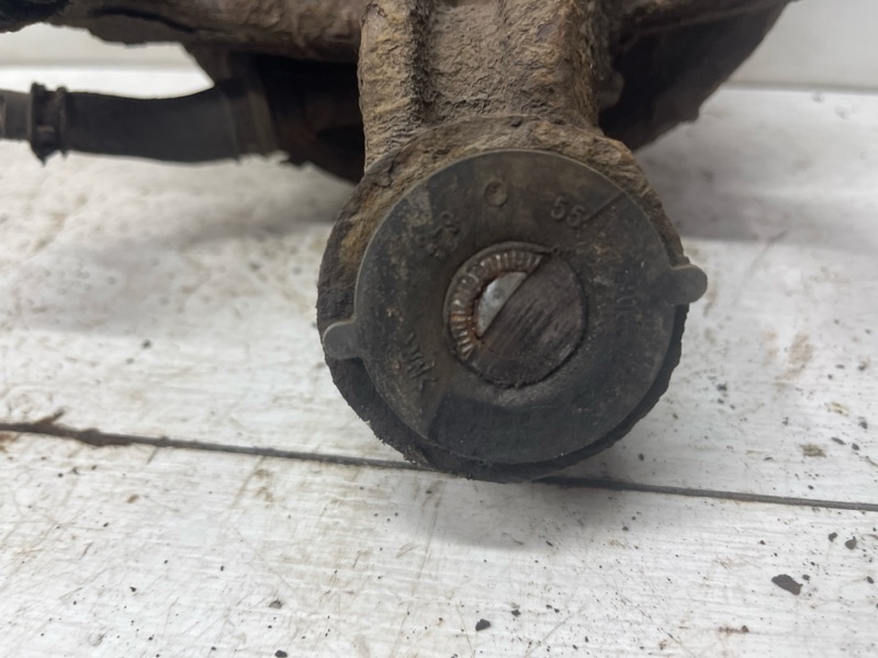 Цапфа задняя правая со ступицей Tucson 2004-2009 JM 2.0 diesel D4EA Цапфа задняя правая со ступицей Tucson 2004-2009 JM 2.0 diesel D4EA