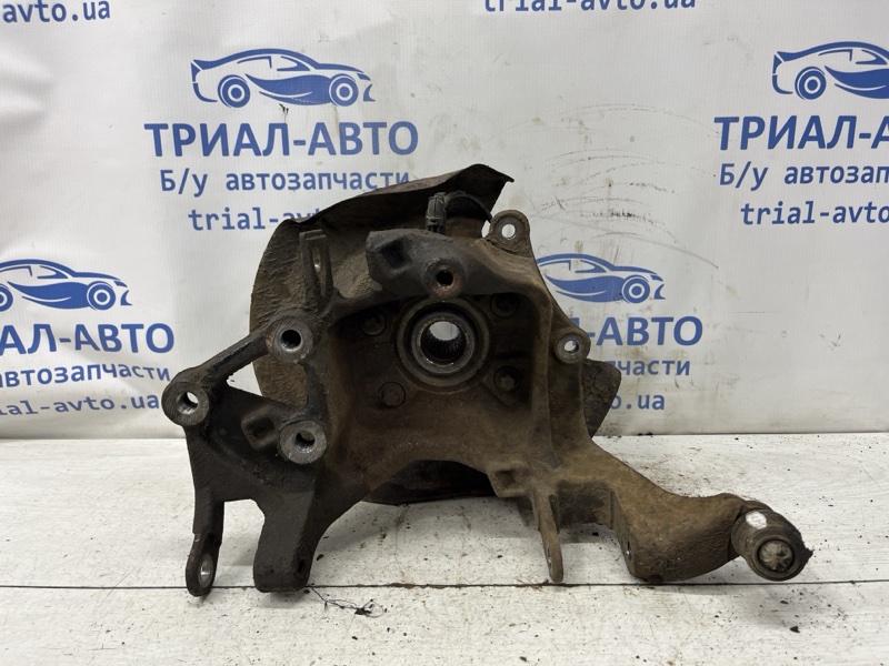 Запчасть цапфа задняя правая со ступицей Ford Kuga 2011-2019 CBS 2.0 diesel 2071957 Б/У Цапфа задняя правая со ступицей Ford Kuga 2011-2019 CBS 2.0 diesel 2071957 Б/У